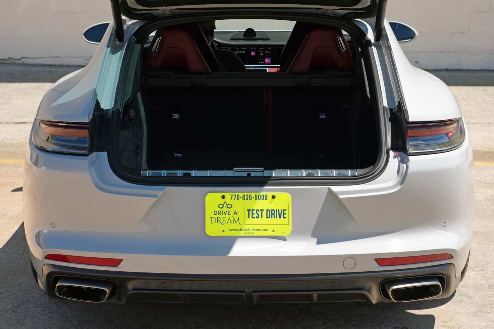 Used 2021 Porsche Panamera image 10