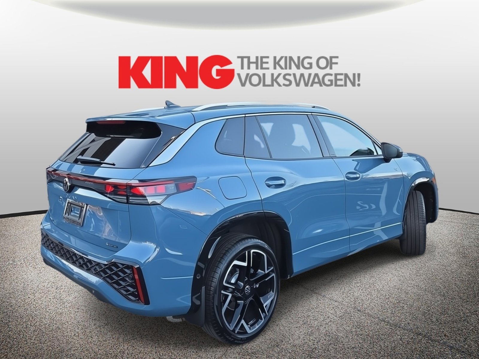 New 2026 Volkswagen Tiguan SEL R-Line image 3