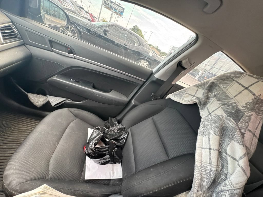 Used 2018 Hyundai Elantra SEL w/ Cargo Package FWD image 12