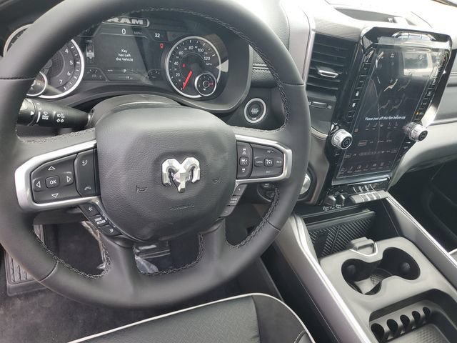 New 2026 RAM 1500 Laramie w/ Sport Appearance Package AWD/4WD image 18
