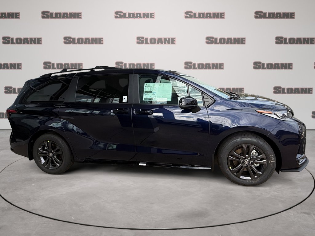 New 2026 Toyota Sienna XSE AWD/4WD image 6