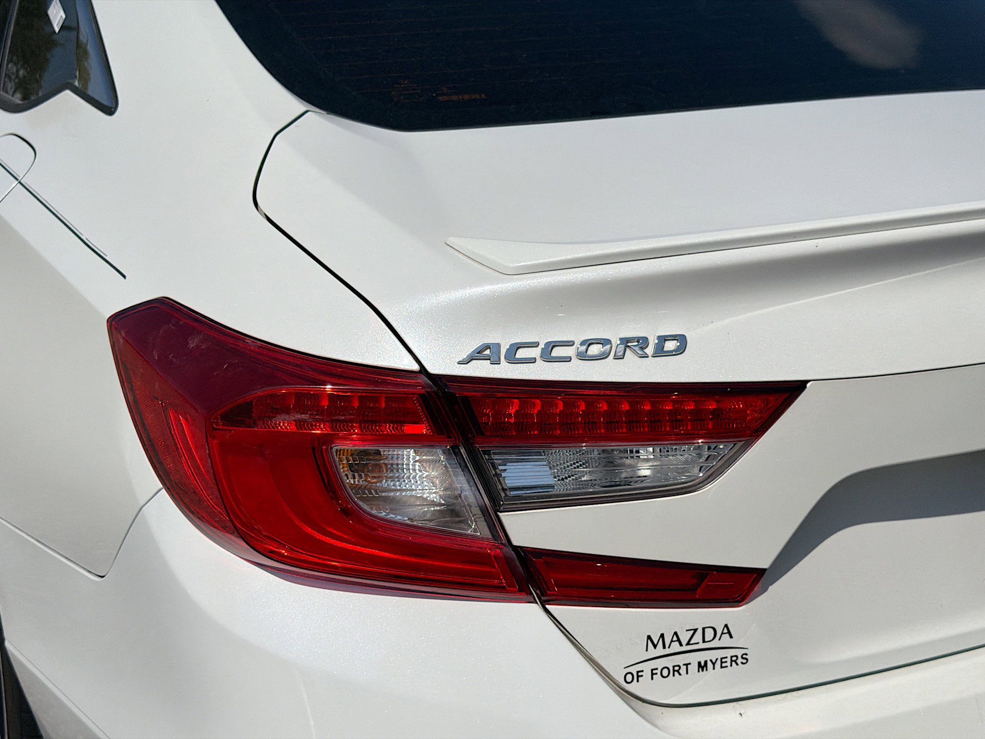 Used 2018 Honda Accord Sport image 10