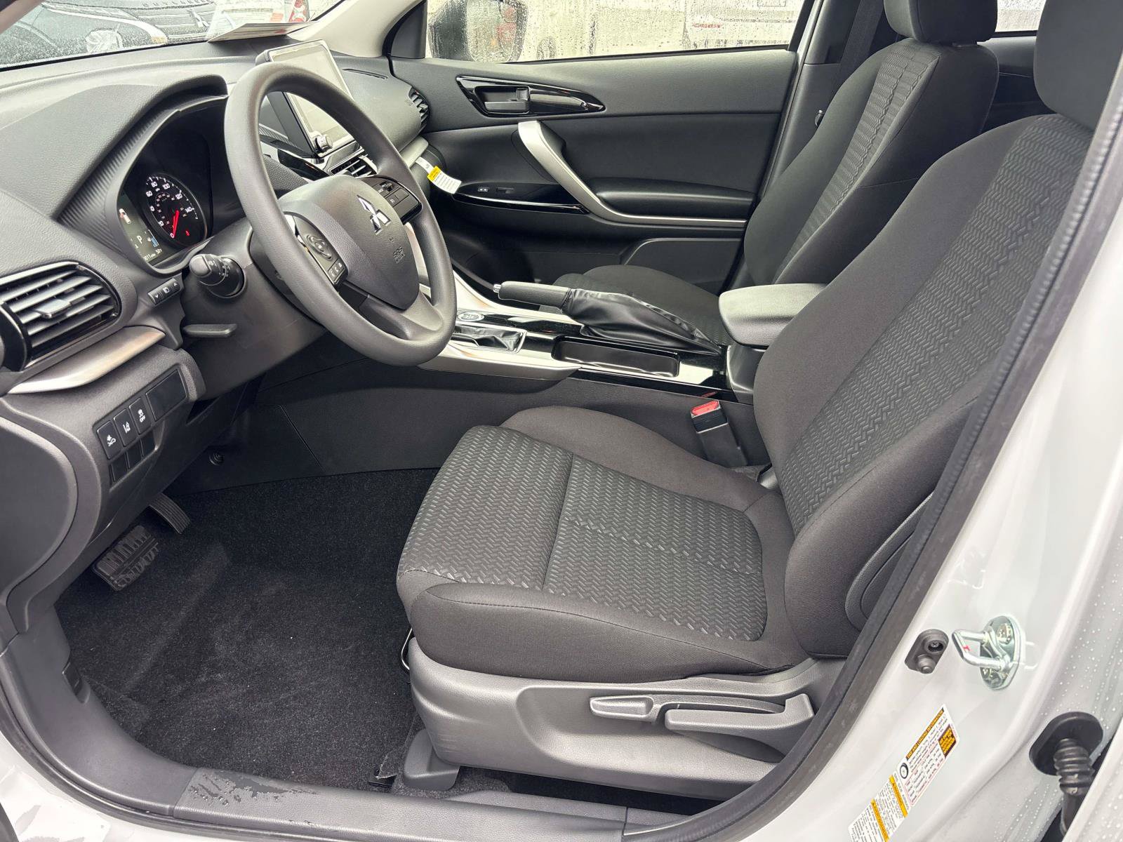 New 2026 Mitsubishi Eclipse Cross LE AWD/4WD image 7