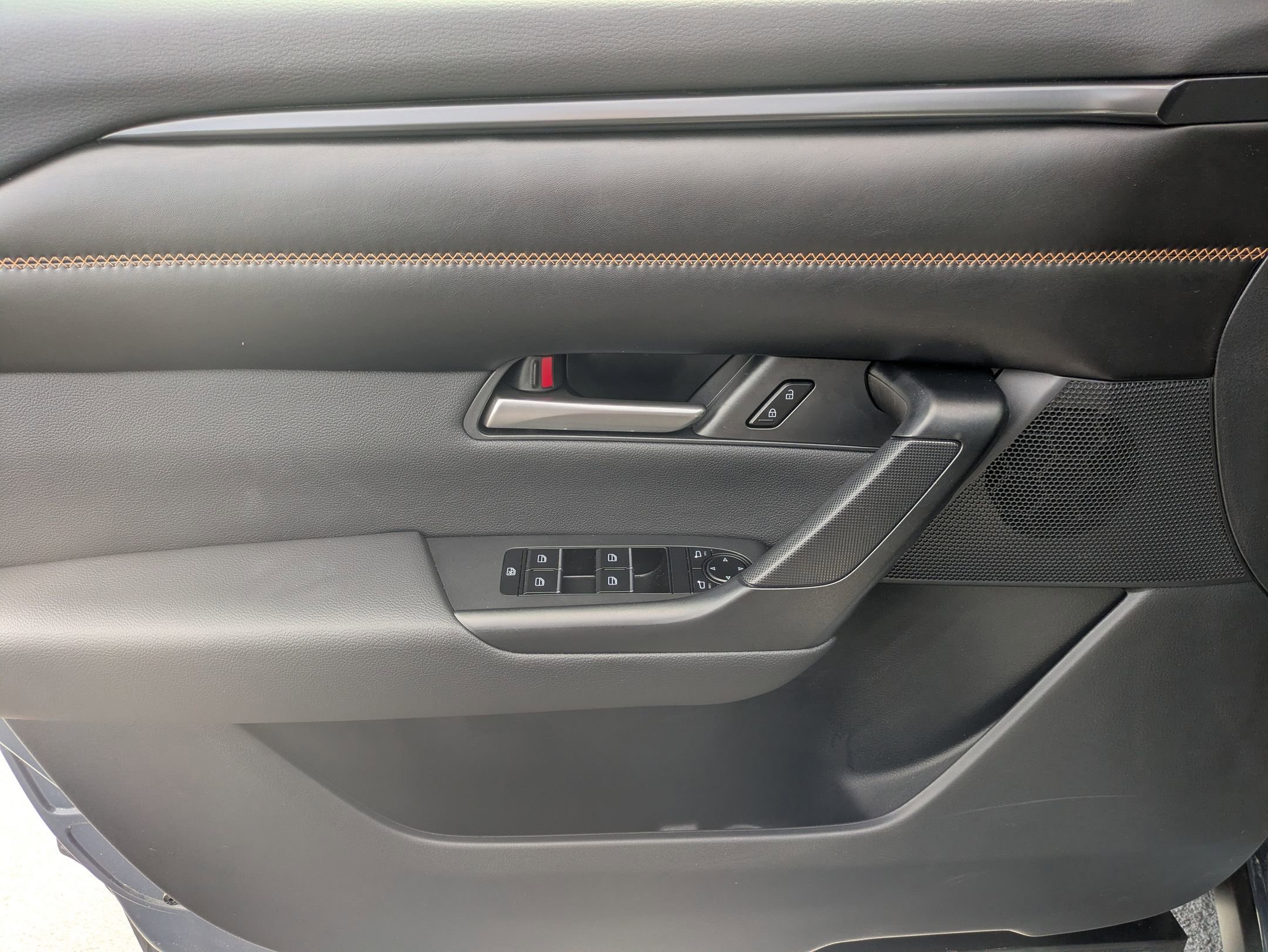 Certified 2025 MAZDA CX-50 AWD 2.5 Hybrid w/ Weather Package image 14