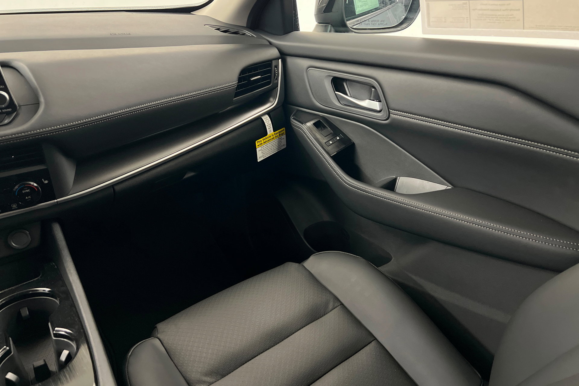 New 2026 Nissan Rogue SV image 10