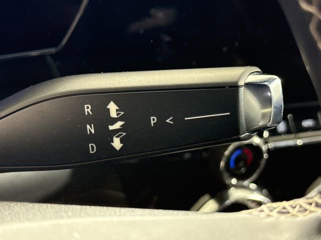 Used 2025 Chevrolet Blazer EV LT AWD/4WD image 38