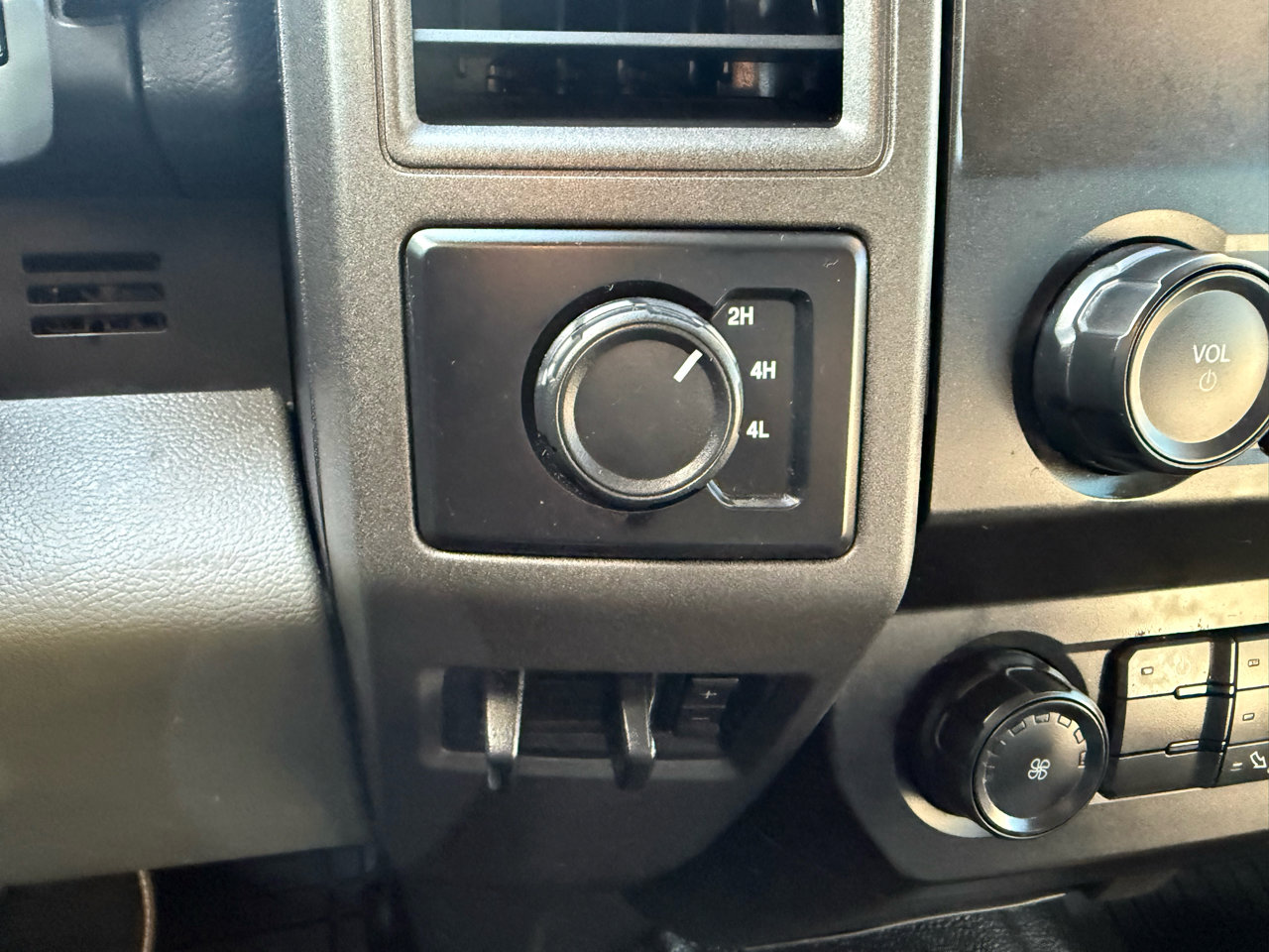 Used 2022 Ford F350 XL image 21