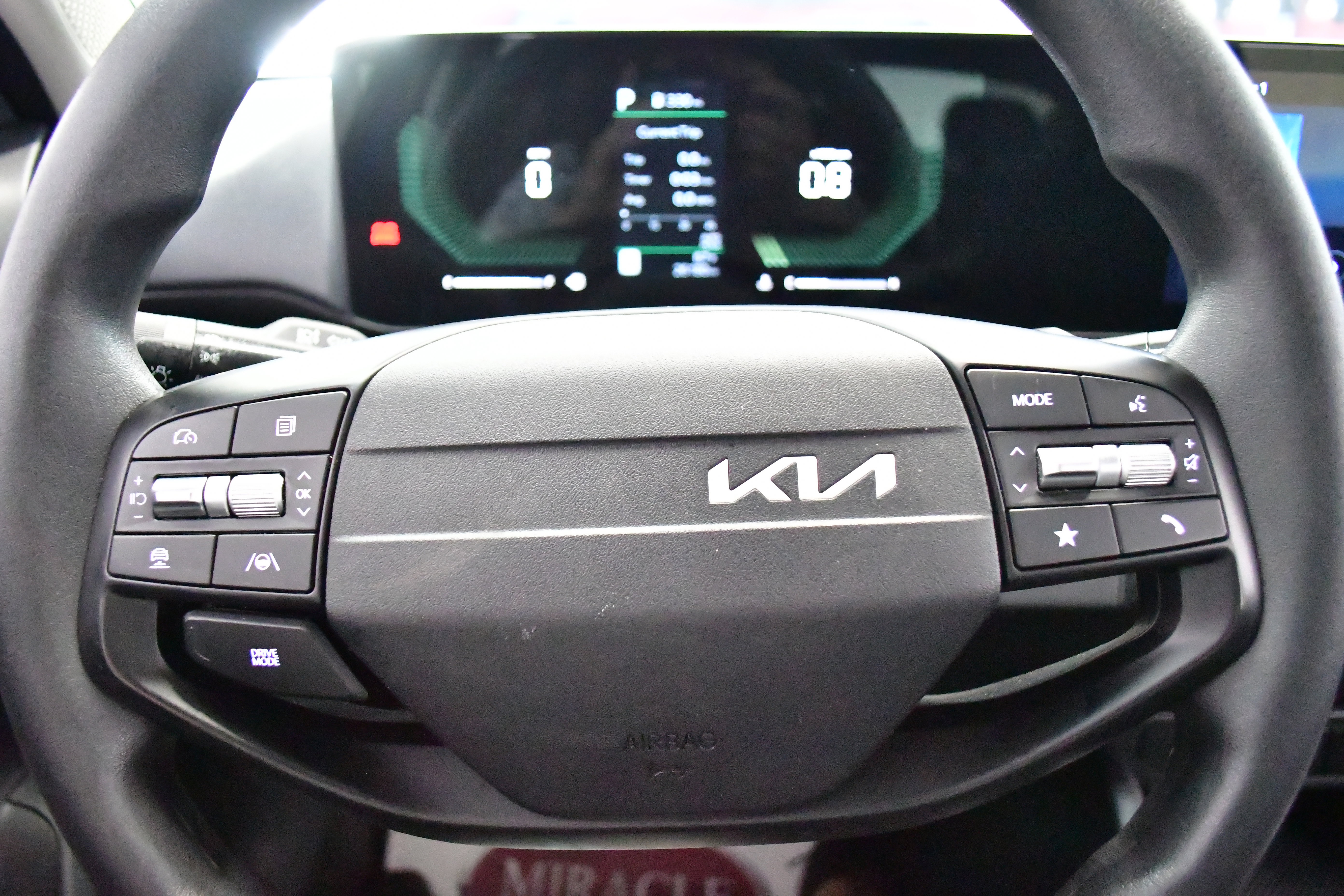 Used 2025 Kia K4 image 18