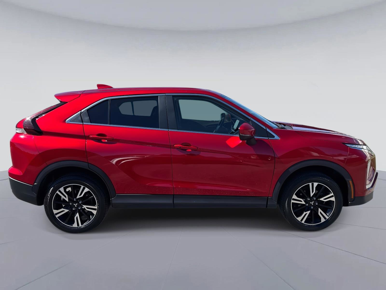 Used 2024 Mitsubishi Eclipse Cross SE image 2