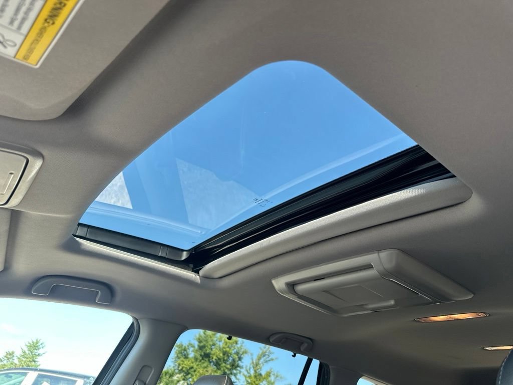 Used 2017 Honda Pilot Touring image 6