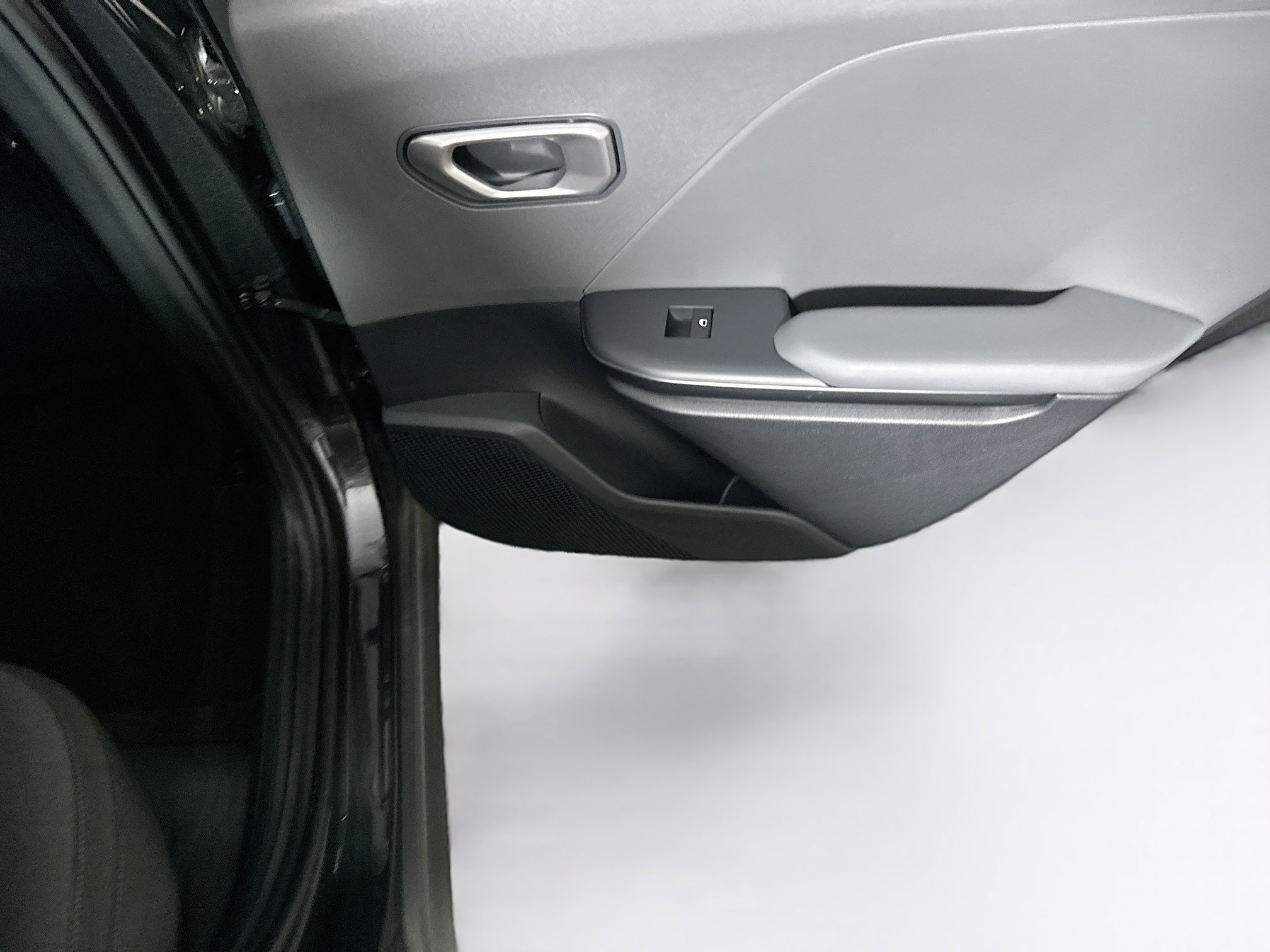 Used 2025 Kia K4 LXS image 27