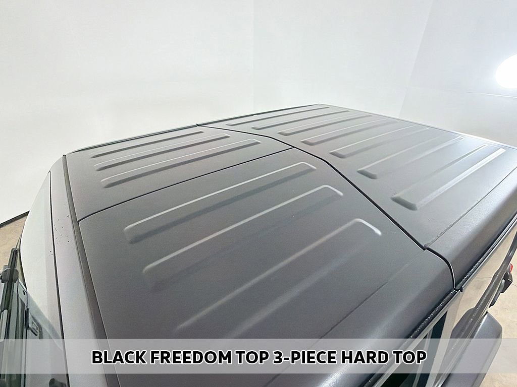 Used 2019 Jeep Wrangler Sport S image 3