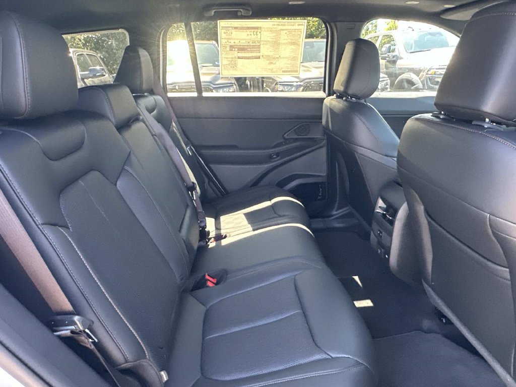New 2026 Jeep Cherokee Overland AWD/4WD image 15