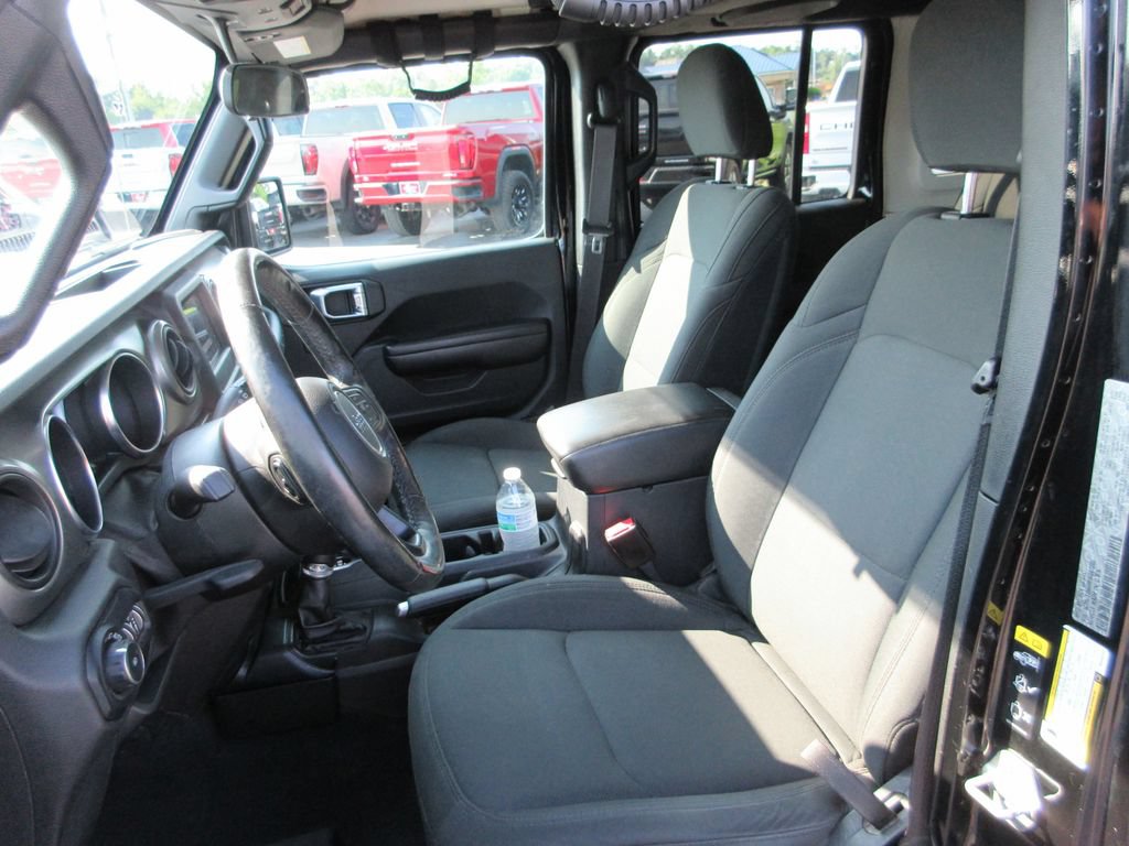 Used 2021 Jeep Wrangler Unlimited Sport AWD/4WD image 19