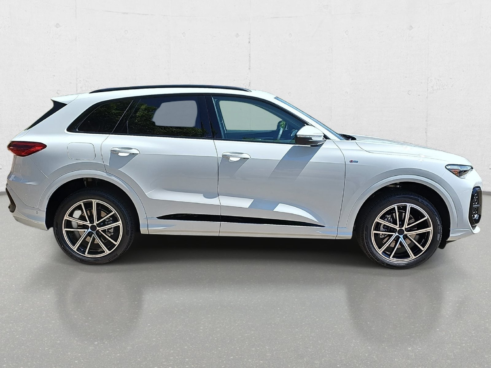 New 2026 Audi Q5 Premium Plus AWD/4WD image 4