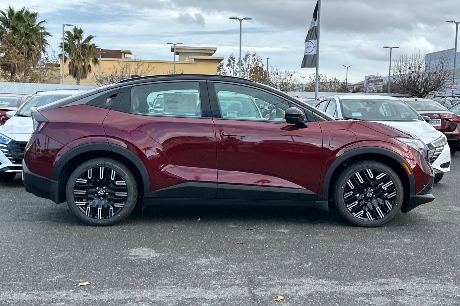 New 2026 Nissan Leaf Platinum+ w/ Cargo Package (Platinum+) image 3