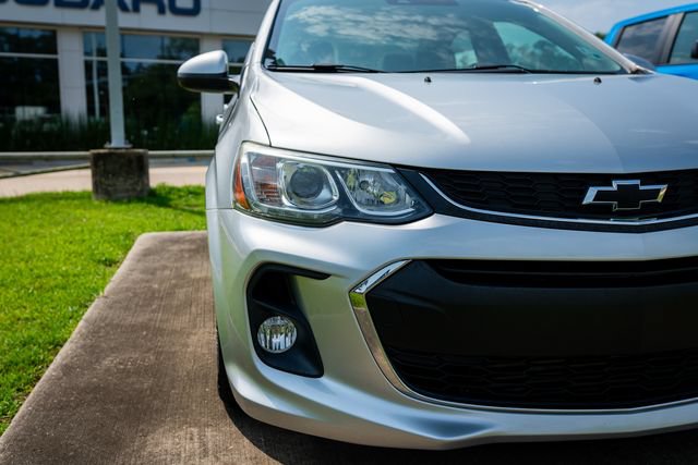 Used 2018 Chevrolet Sonic LT w/ Convenience Package FWD image 20