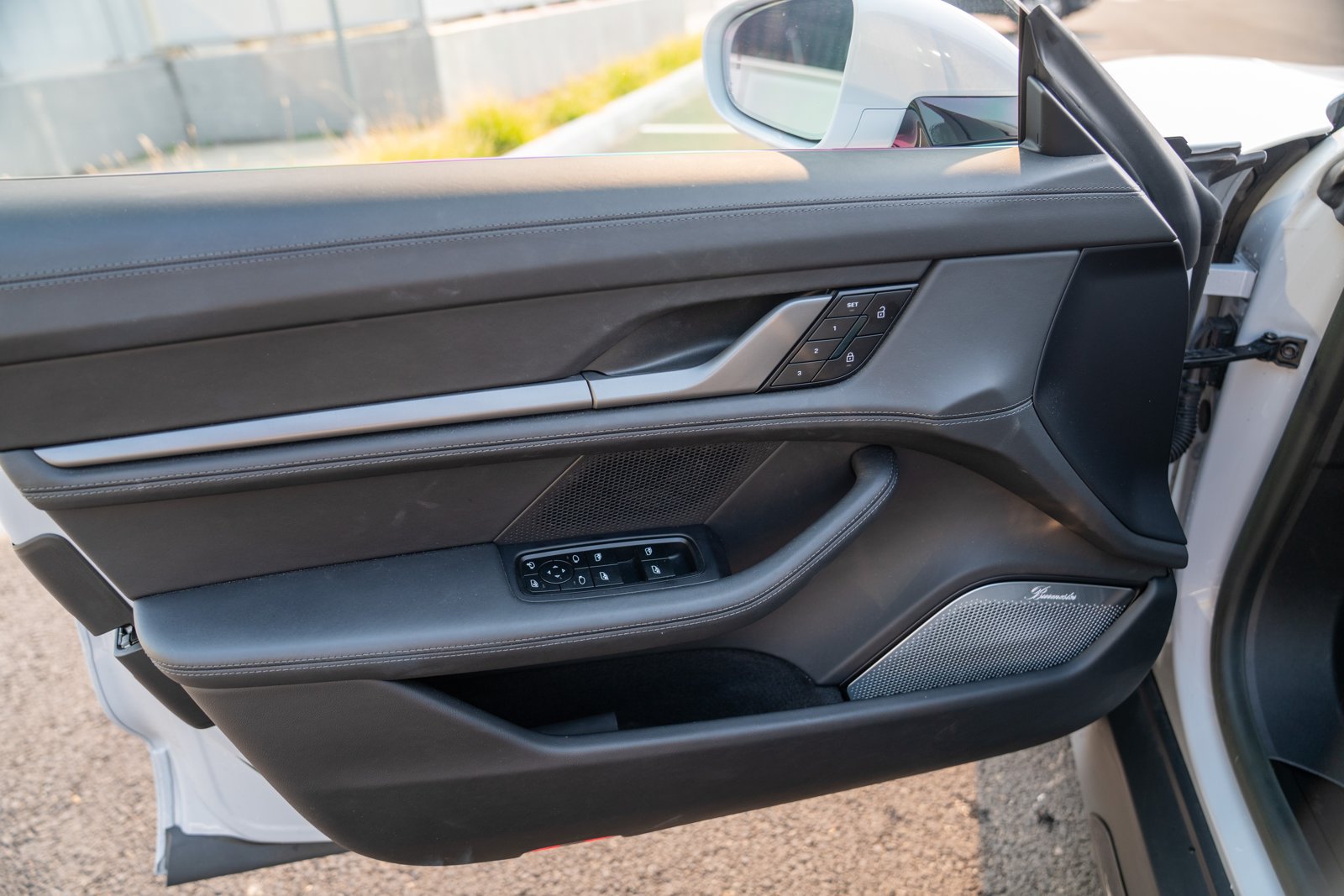 Certified 2023 Porsche Taycan Turbo AWD/4WD image 10