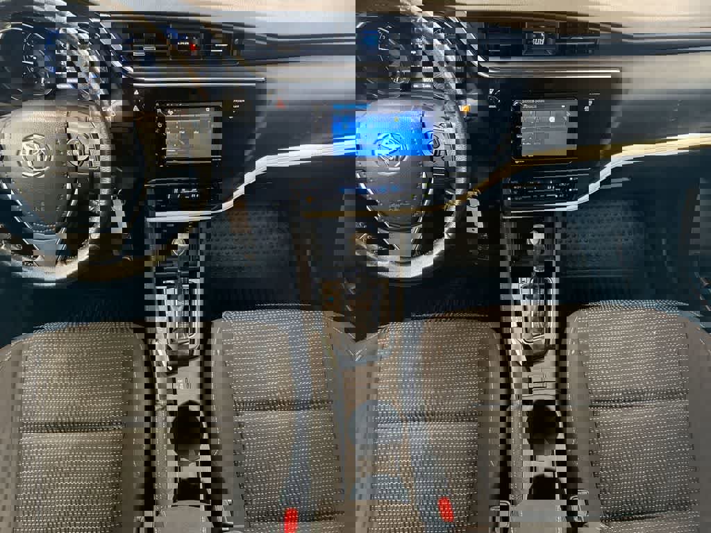 Used 2017 Toyota Corolla iM image 28