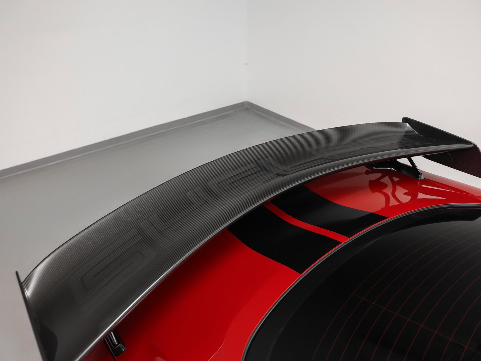 Used 2020 Ford Mustang Shelby GT500 w/ Carbon Fiber Track Pack image 18