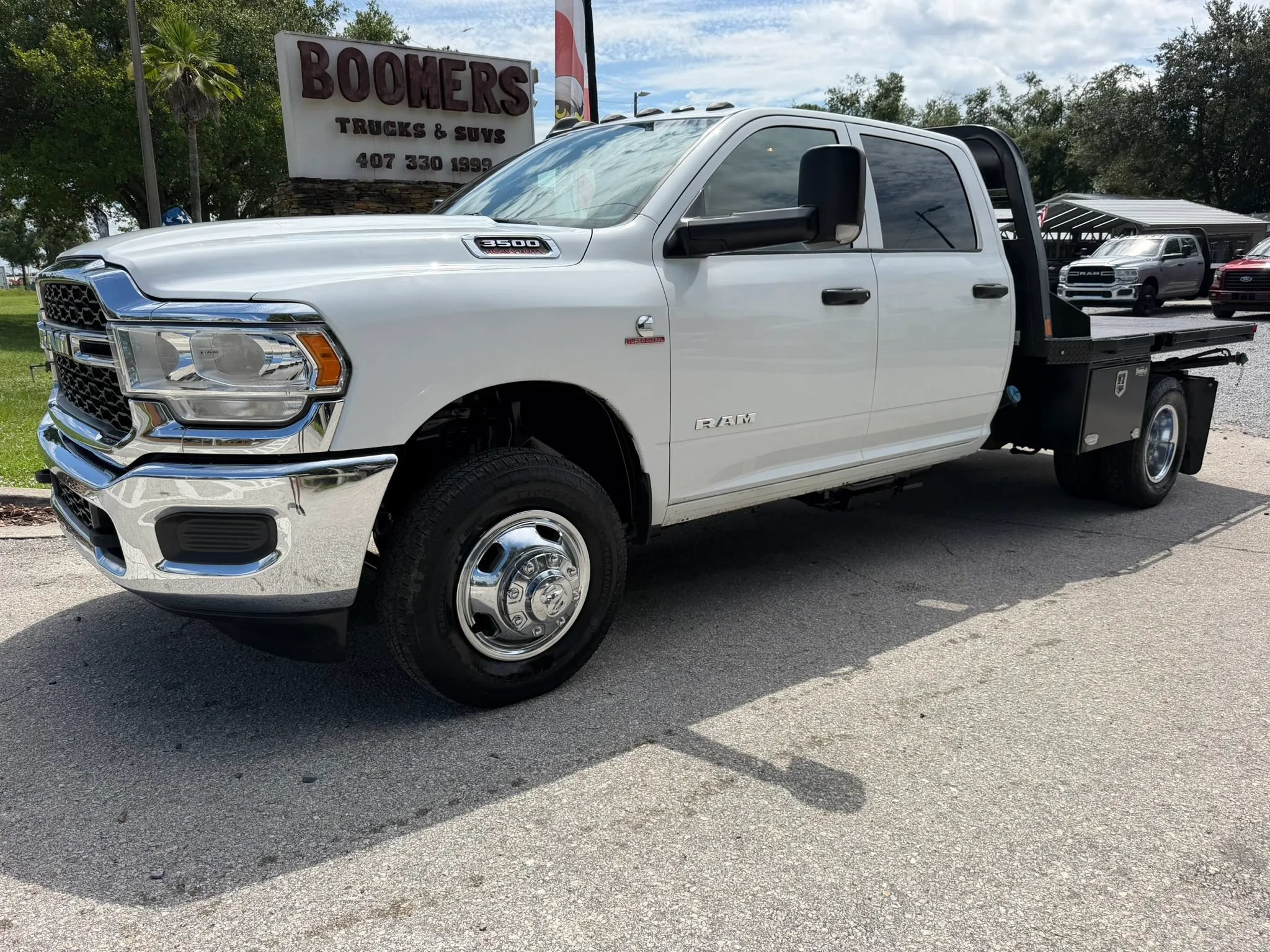 Used 2022 RAM 3500 Tradesman w/ Chrome Appearance Group AWD/4WD image 1