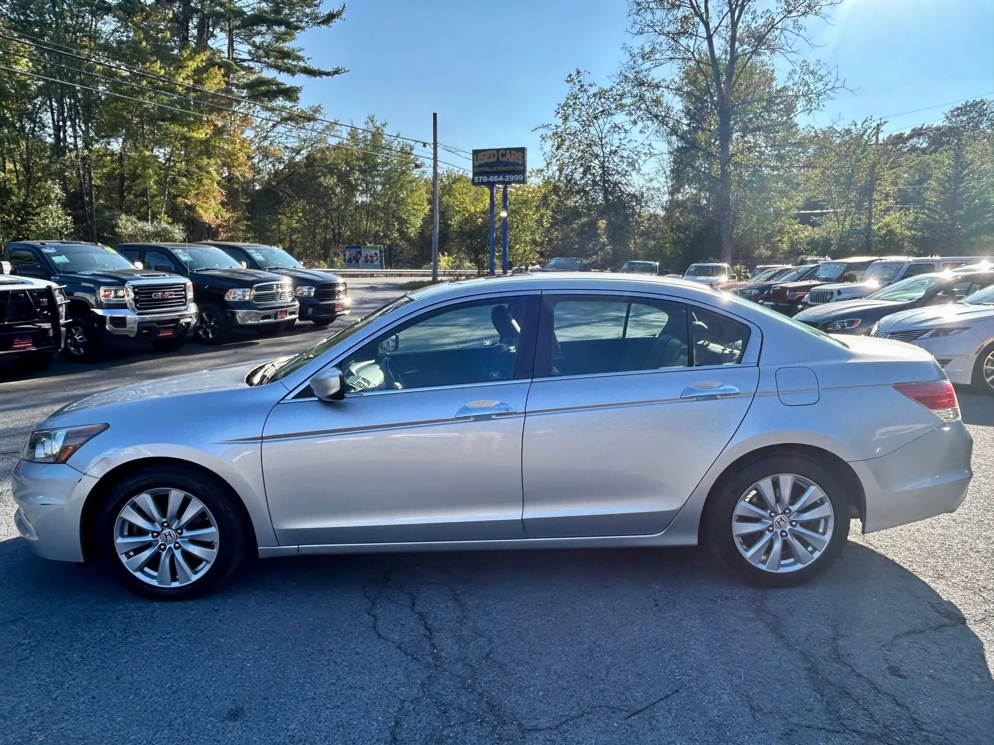Used 2011 Honda Accord EX-L image 5