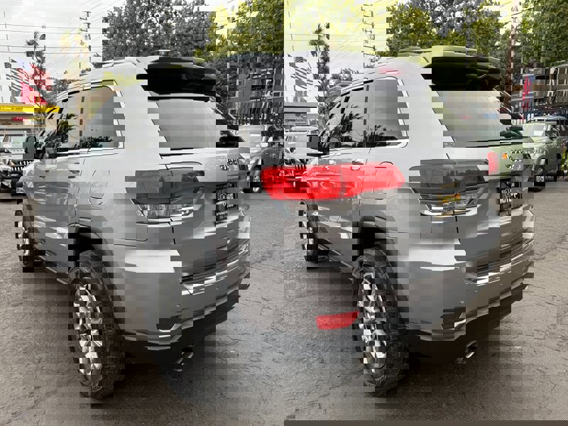 Used 2014 Jeep Grand Cherokee Limited image 7