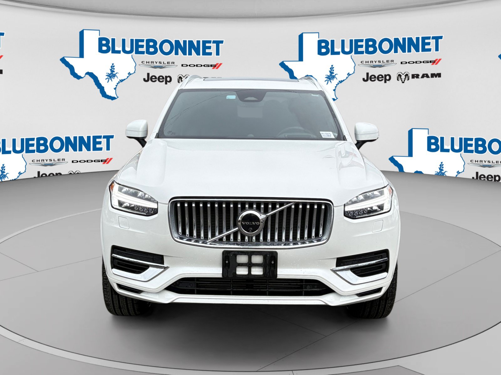 Used 2024 Volvo XC90 T8 Ultimate w/ Lounge Package AWD/4WD image 2