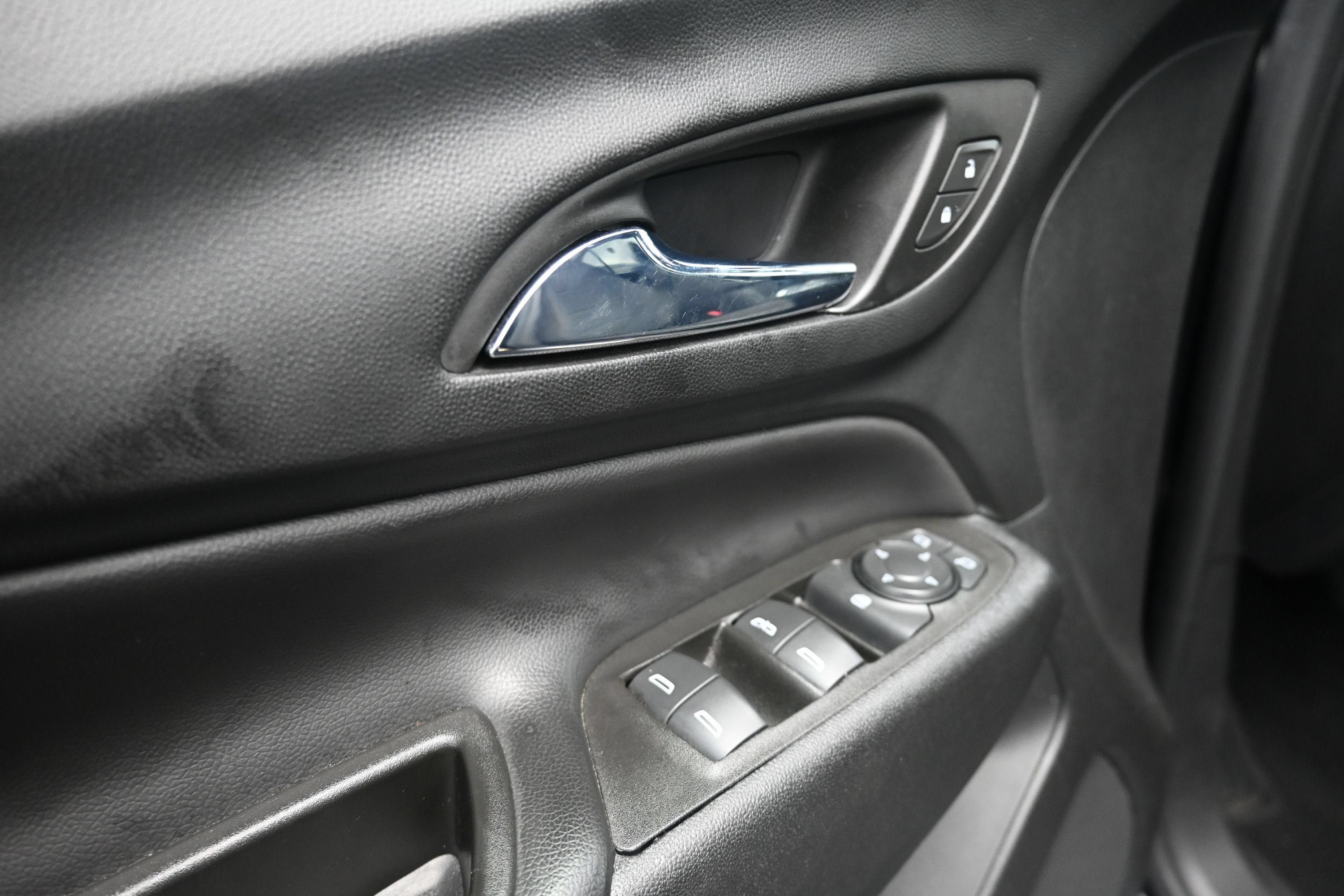 Used 2022 Chevrolet Equinox LT FWD image 25