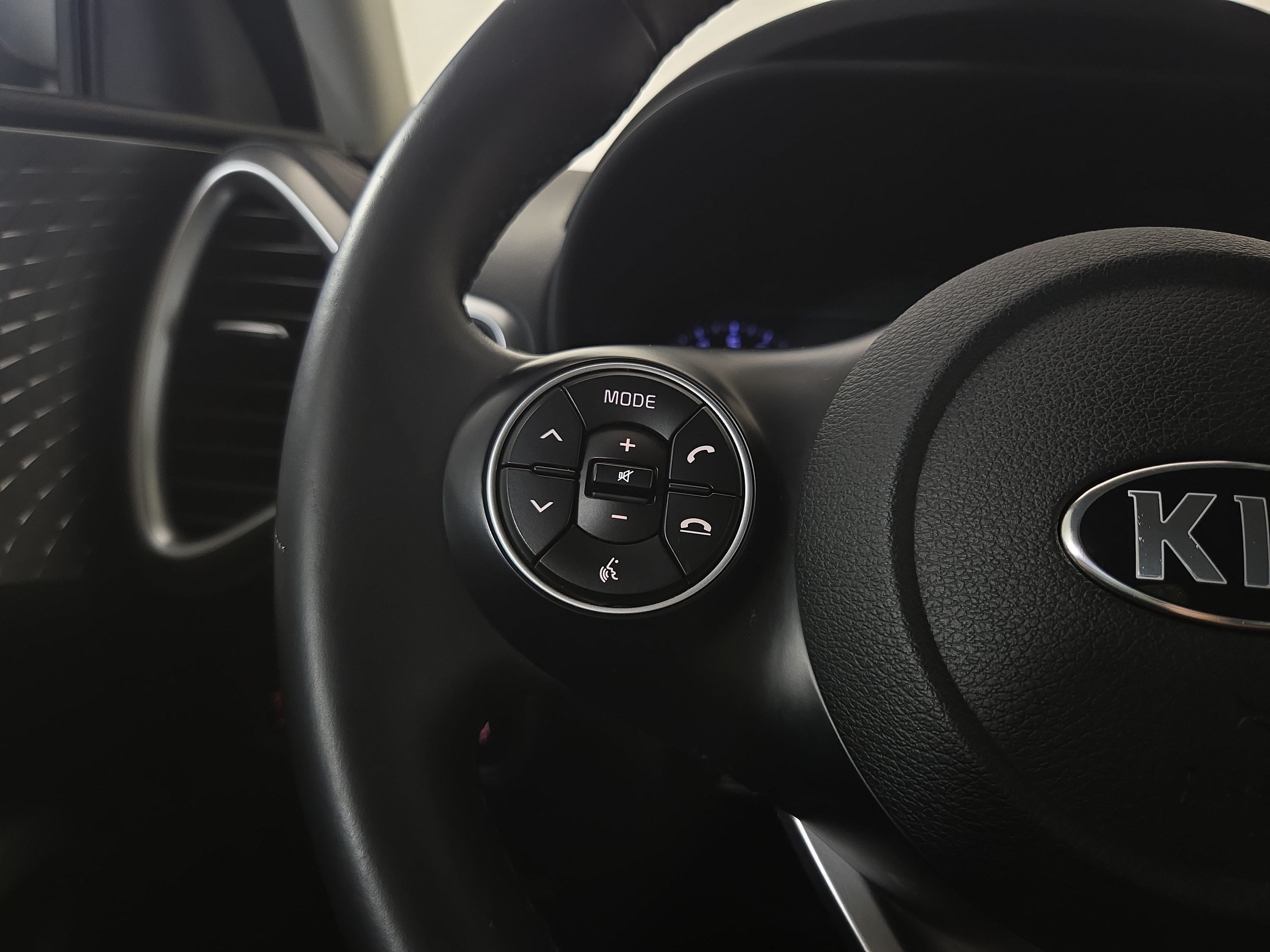 Used 2020 Kia Soul X-Line FWD image 15
