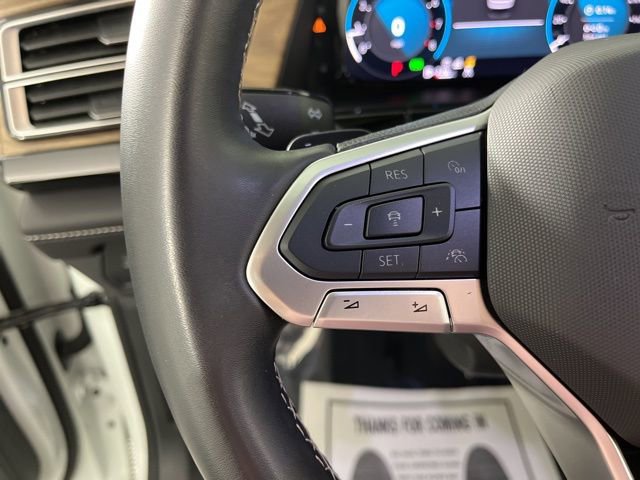Used 2025 Volkswagen Atlas SE image 22