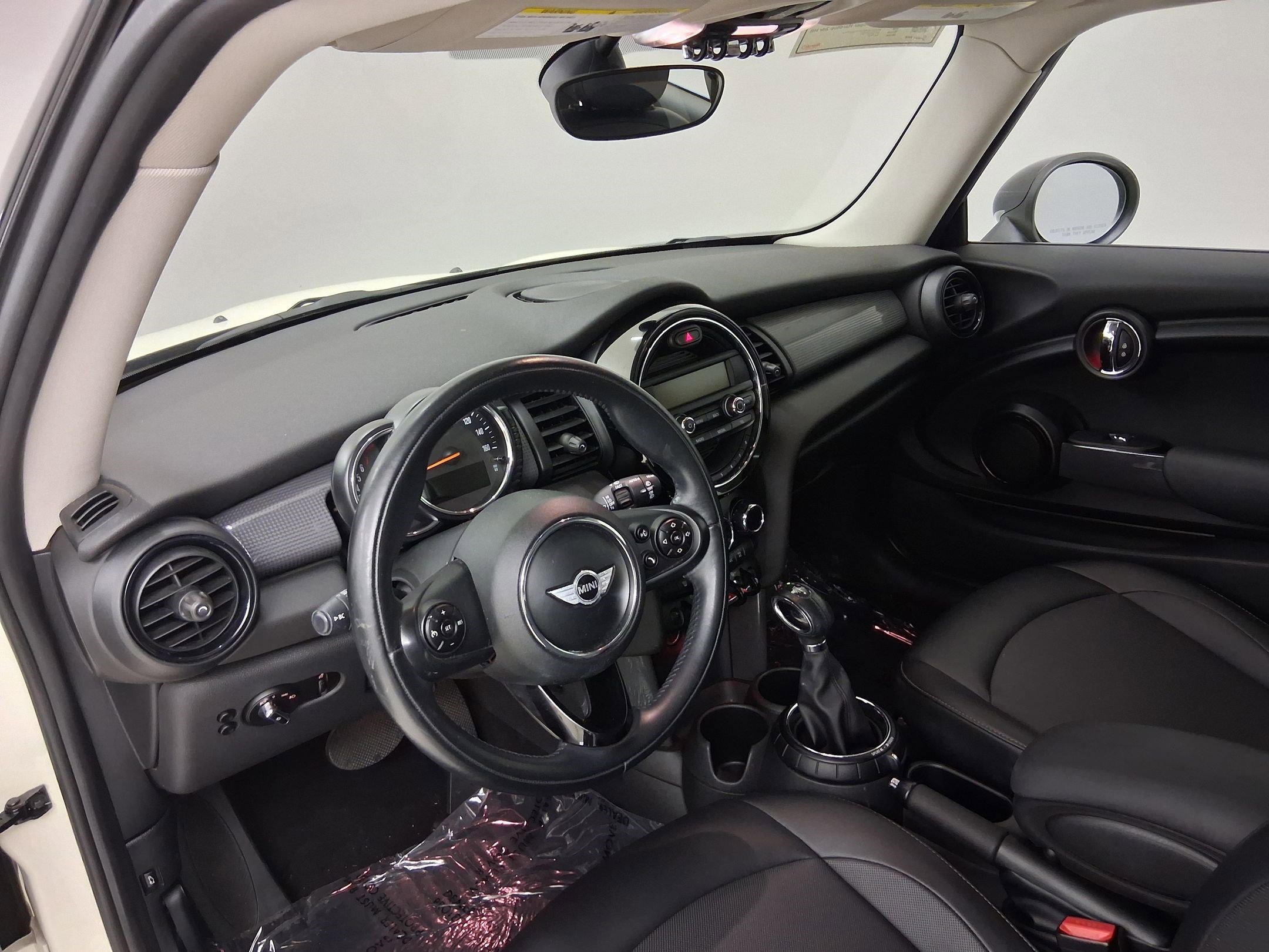 Certified 2015 MINI Cooper 2-Door Hardtop image 2