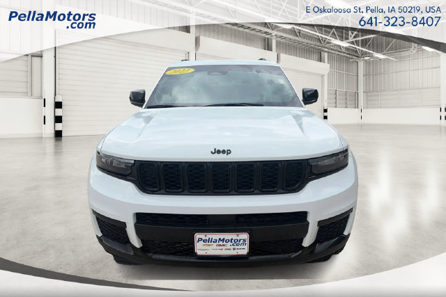 Used 2023 Jeep Grand Cherokee L Laredo AWD/4WD image 7
