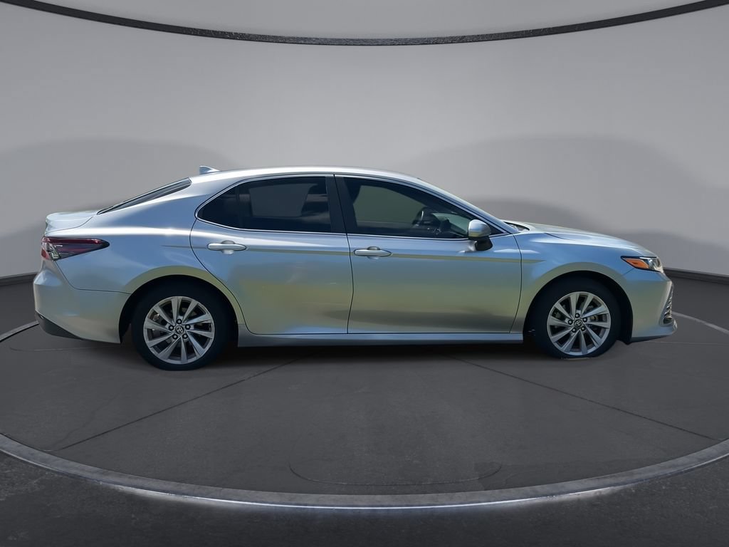Used 2023 Toyota Camry LE FWD image 9