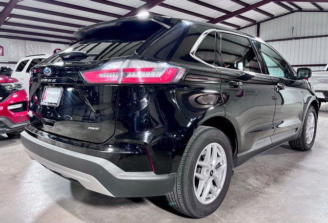 Used 2024 Ford Edge SEL AWD/4WD image 2