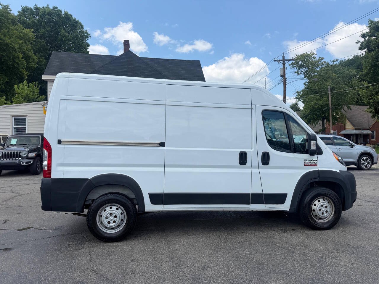 Used 2019 RAM ProMaster 2500 FWD image 1