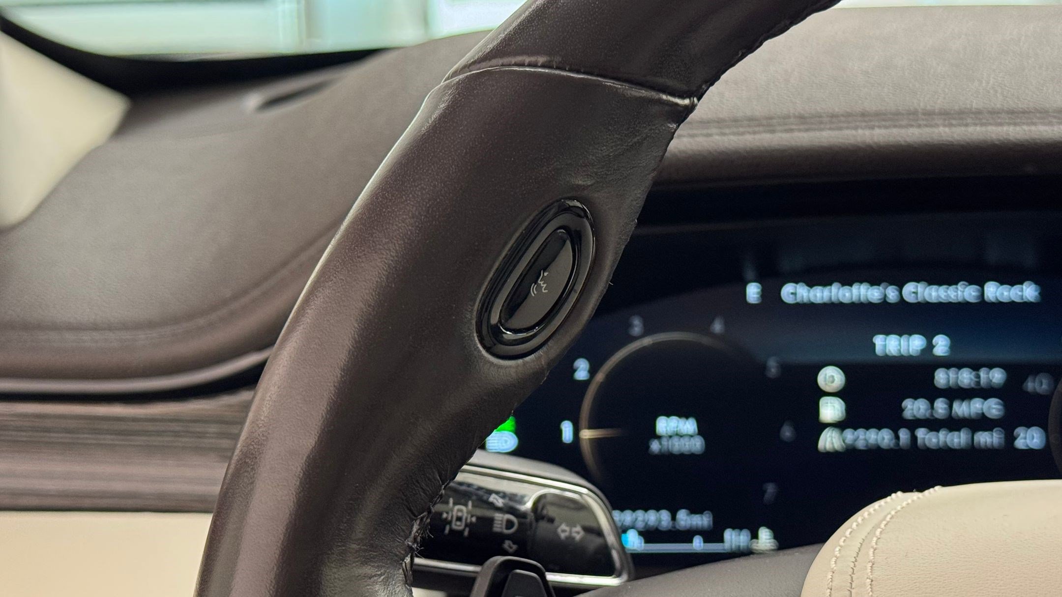 Used 2023 Lincoln Aviator Black Label w/ Dynamic Handling Package image 35