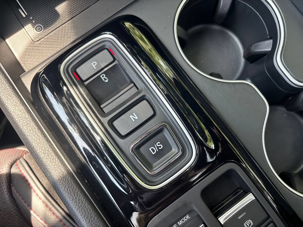 Used 2025 Honda Pilot Black Edition image 23