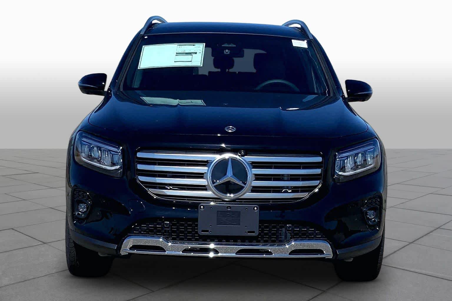 New 2026 Mercedes-Benz GLB 250 4MATIC image 3