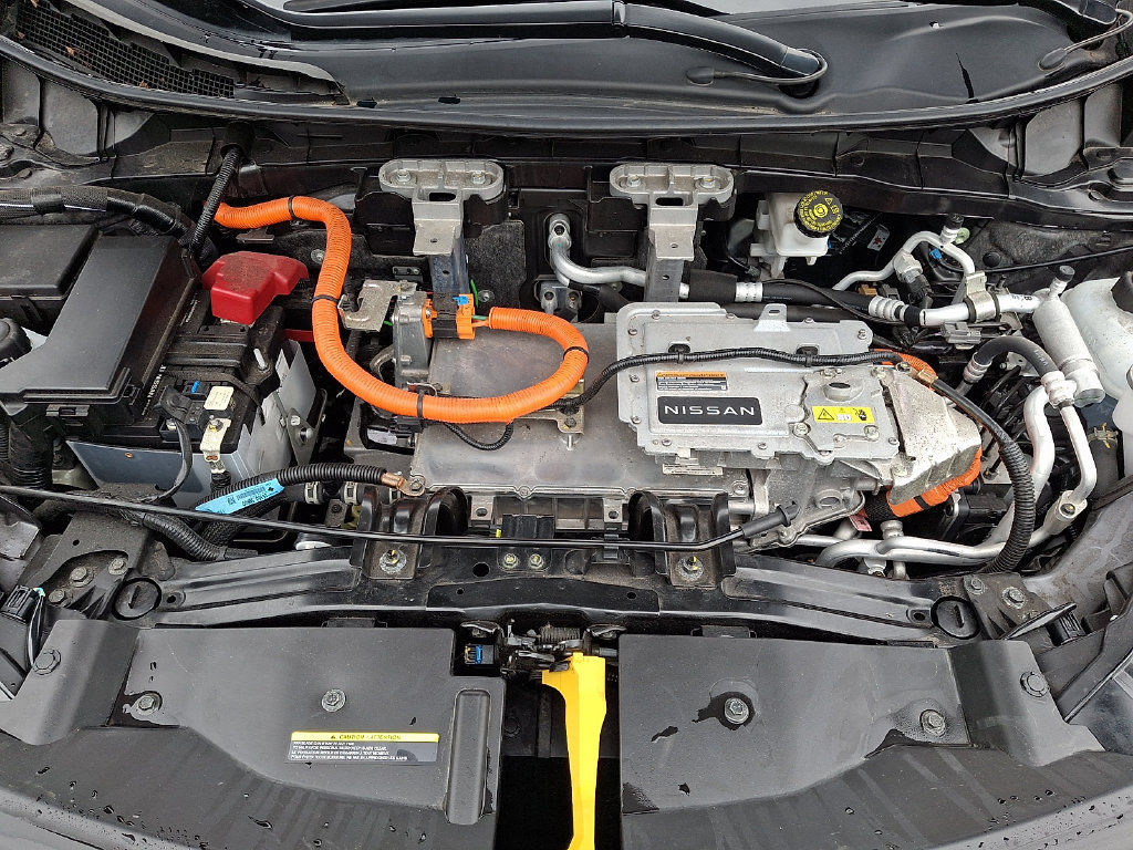 Certified 2024 Nissan Ariya AWD image 28