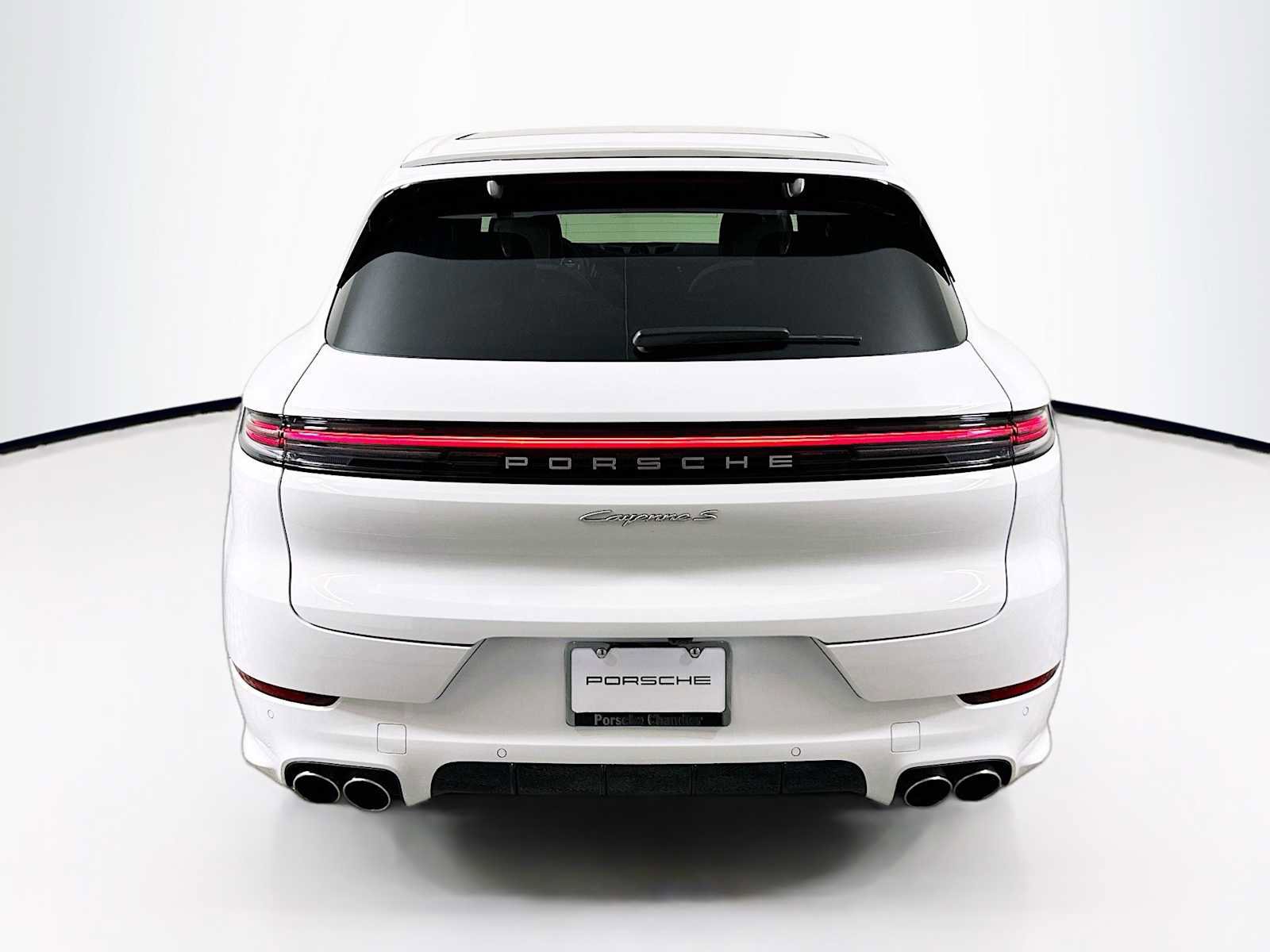 New 2026 Porsche Cayenne S image 10