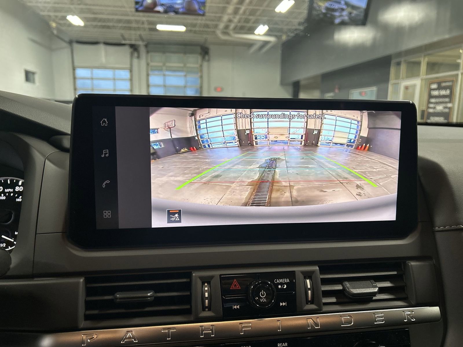 New 2026 Nissan Pathfinder S image 13