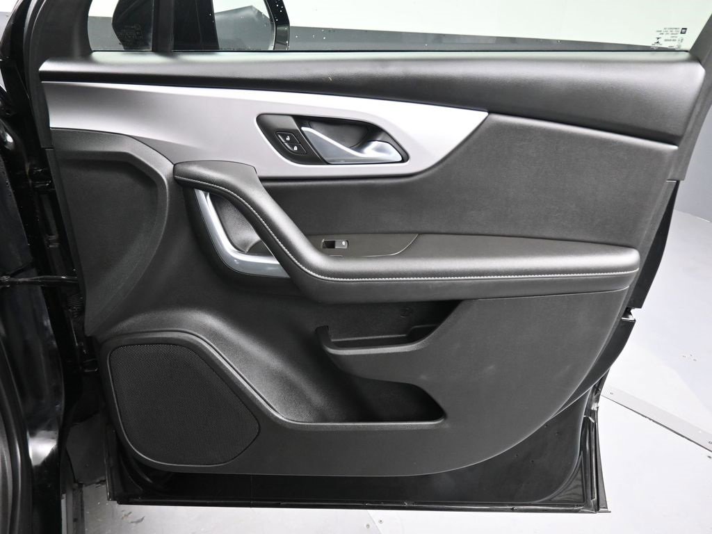 Used 2022 Chevrolet Blazer LT image 38