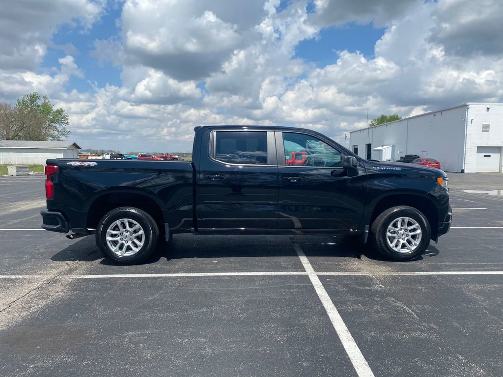 Used 2026 Chevrolet Silverado 1500 RST AWD/4WD image 8