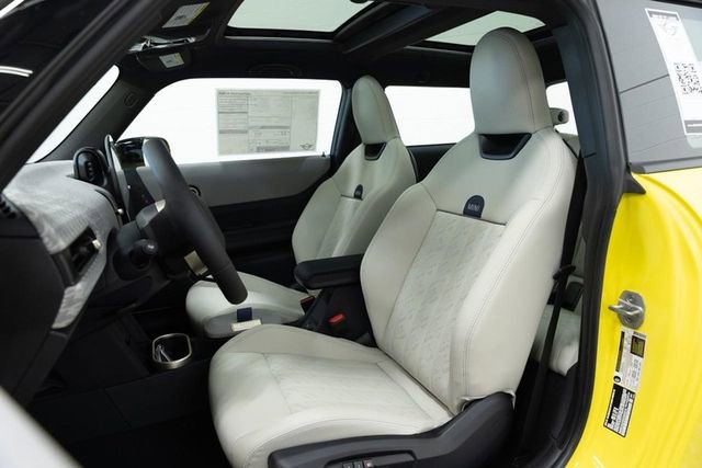 Certified 2025 MINI Cooper S FWD image 22