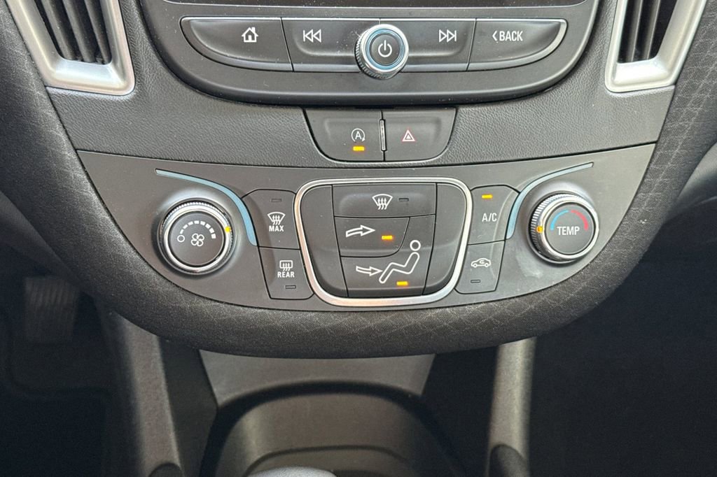 Used 2025 Chevrolet Malibu RS FWD image 29