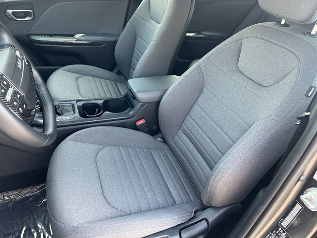 Used 2025 Kia K4 EX FWD image 32