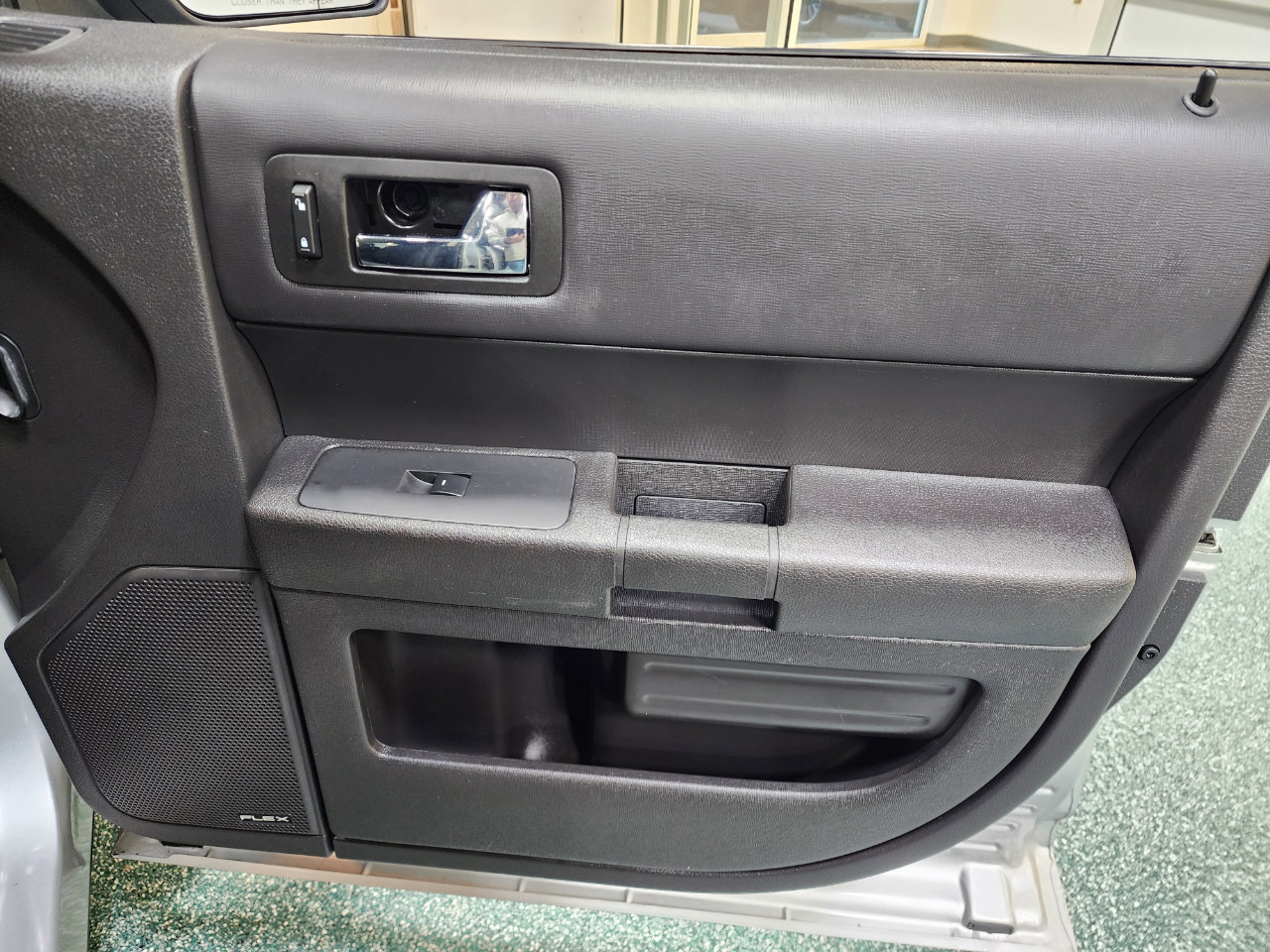 Used 2019 Ford Flex SE image 28