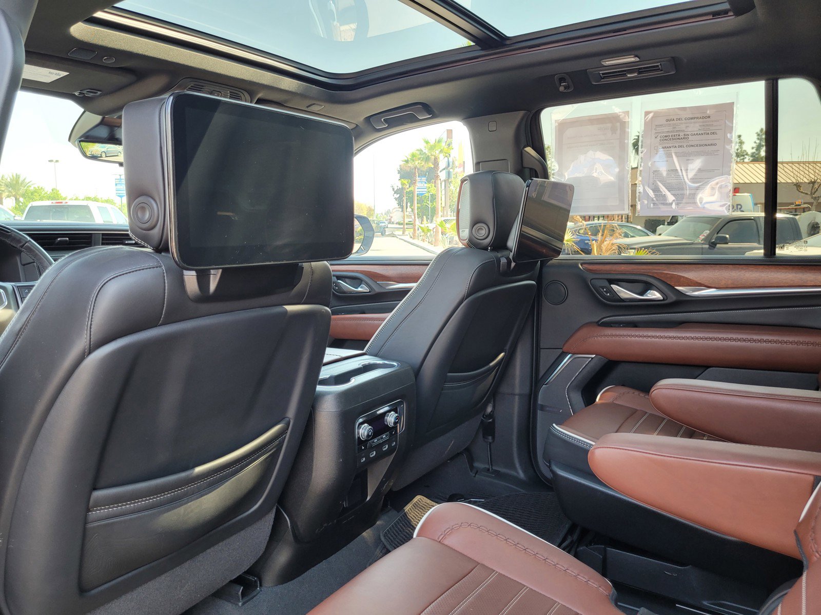 Used 2024 GMC Yukon Denali Ultimate image 14