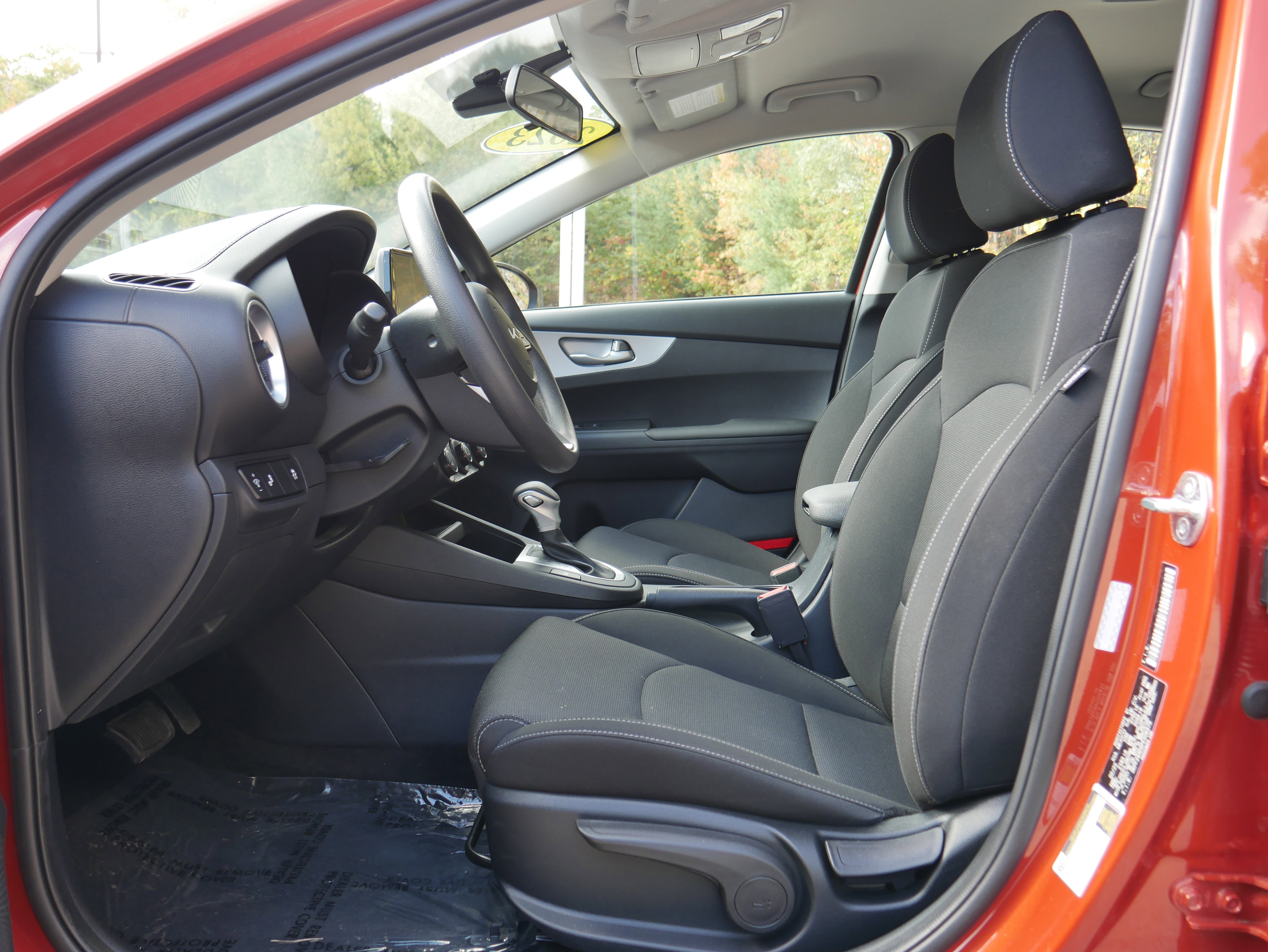 Certified 2023 Kia Forte LXS w/ LXS Technology Package image 12